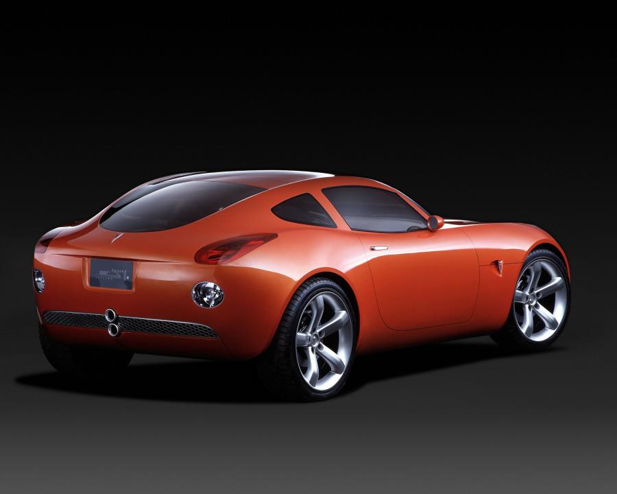  Pontiac Solstice Coupe Concept 2002 года  (фото 2 из 8)